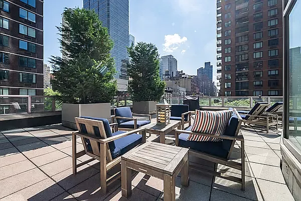 Rented by Compass | media 2