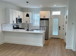 2757 N Seminary Ave APT 3, Chicago, IL 60614