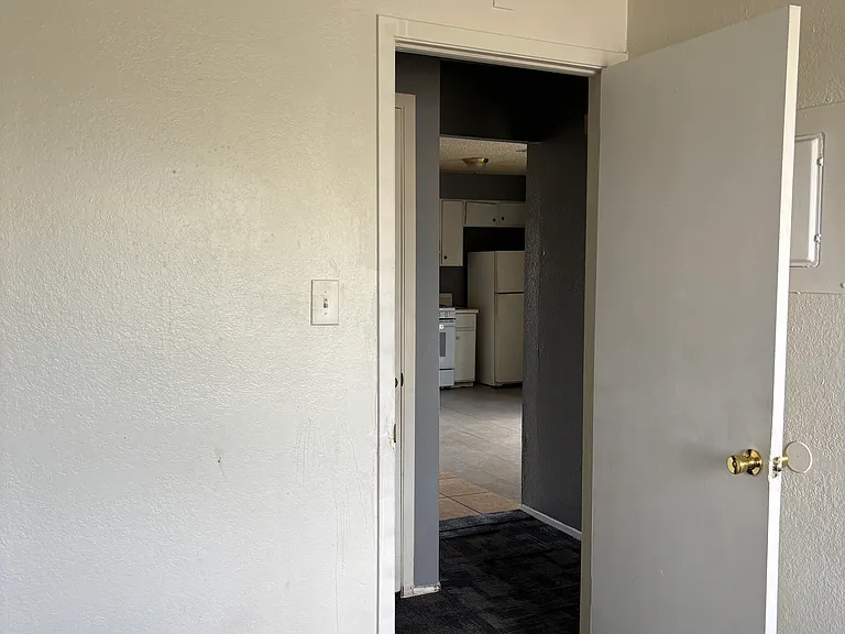 4900 Merritt Cir #Z — Photo 25