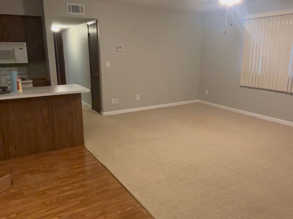 1st image of 801 Little St #11