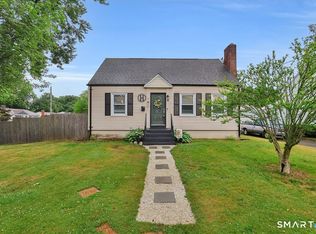 4 Robin Rd, Manchester, CT 06042