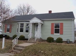 2017 N Howell St, Davenport, IA 52804