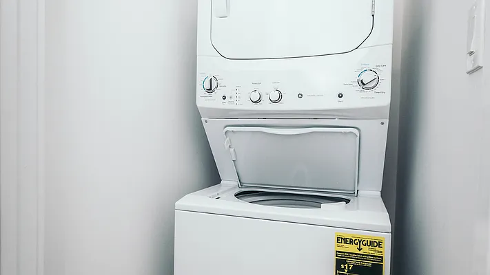 Rented by Nooklyn NYC LLC | media 21