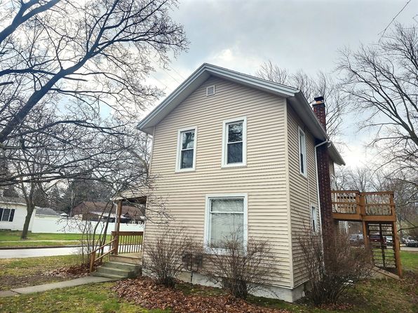 118 Hickory St #2
