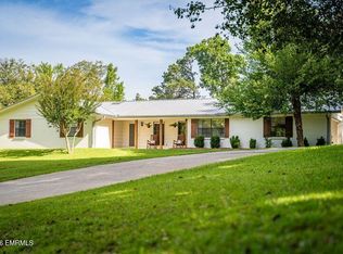 8380 Oak Ridge Pl, Meridian, MS 39305