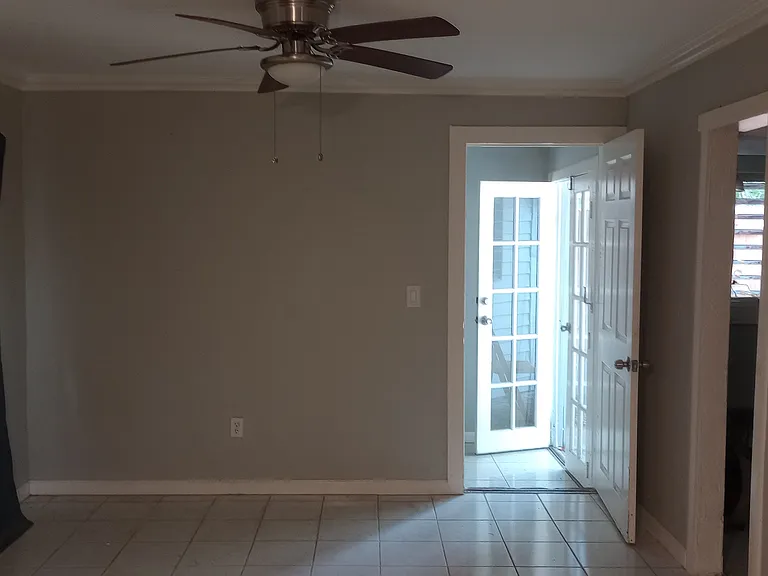 6052 Tennessee Ave — Photo 2