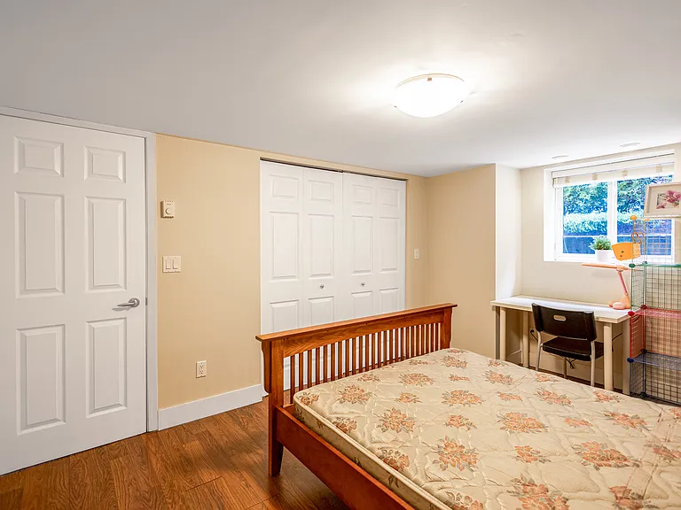 1617 W 49th Ave — Photo 12