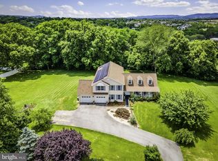 4483 Willow Tree Dr, Middletown, MD 21769