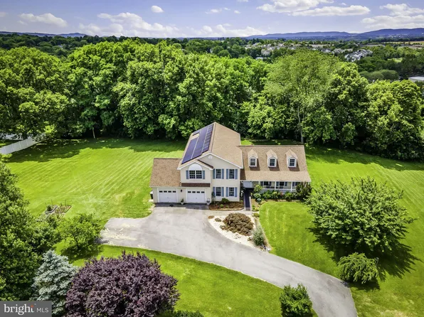 4483 Willow Tree Dr, Middletown, MD 21769