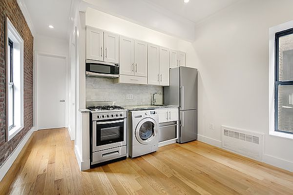 1st image of 145 4th St #10