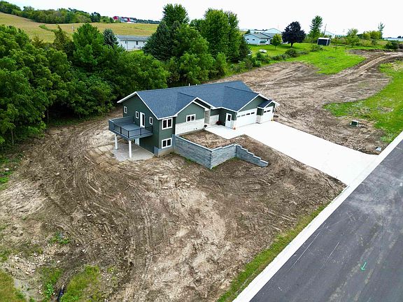 2nd image of 1698 Lettermore Rd