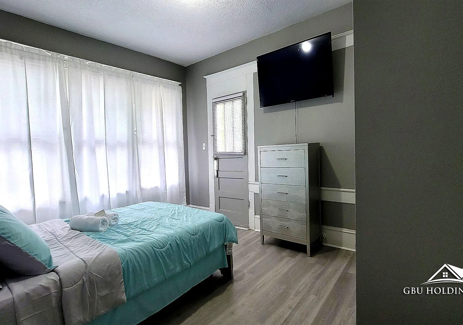 4 bed, 2.0 bath, 1500 sqft, $858 — Photo 4