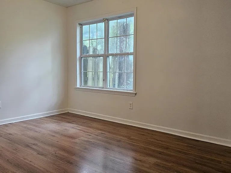 118 Avondale Ave #B — Photo 5