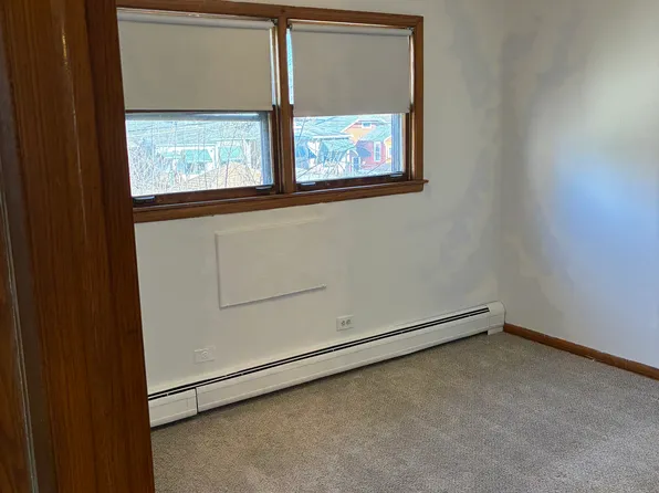 5851 N Washtenaw Ave #2, Chicago, IL 60659