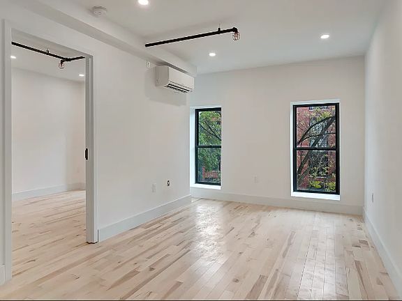 3rd image of 176 Bayard St #3F
