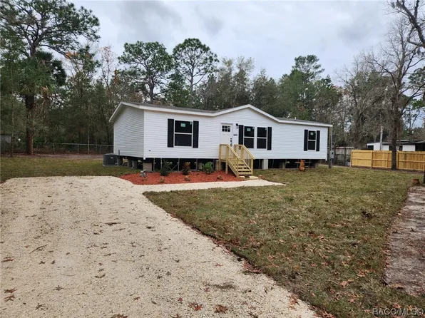 6888 W Van Buren Dr, Homosassa, FL 34448