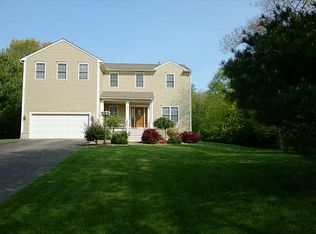 233 Westmoreland Ln, Saunderstown, RI 02874