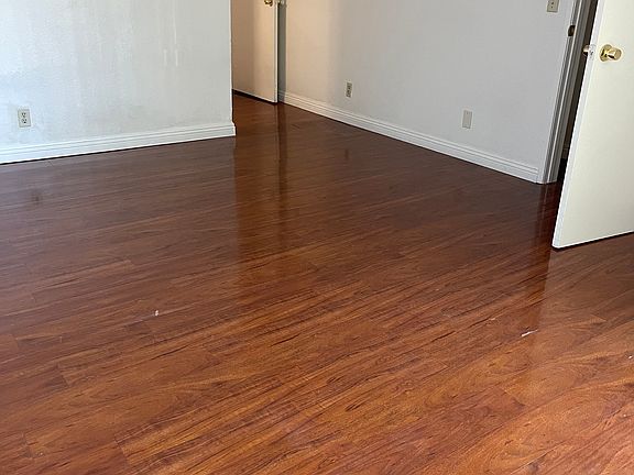 3rd image of 1285 Vin Scully Ave APT 1