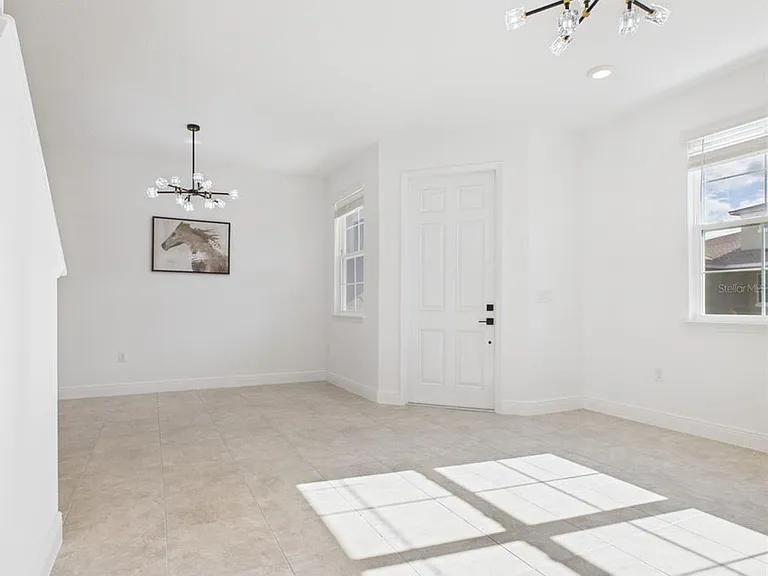 5611 SW 72nd Ct — Photo 4