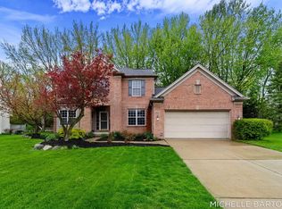 3641 Windwood Dr NE, Rockford, MI 49341