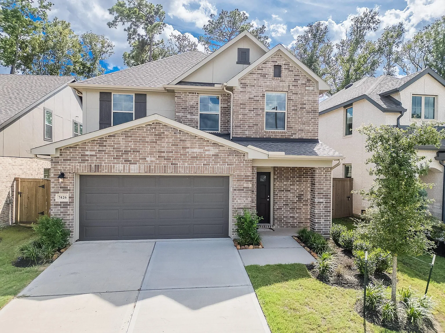 4 bed, 3.0 bath, 2615 sqft, $3,000 — Photo 1