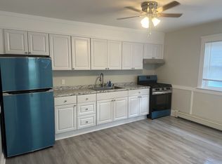 455-457 Pawtucket Ave #2R, Pawtucket, RI 02860