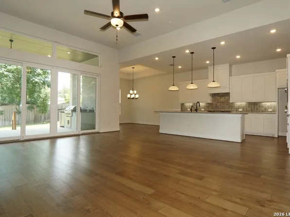 2710 Creekside View, San Antonio, TX 78230