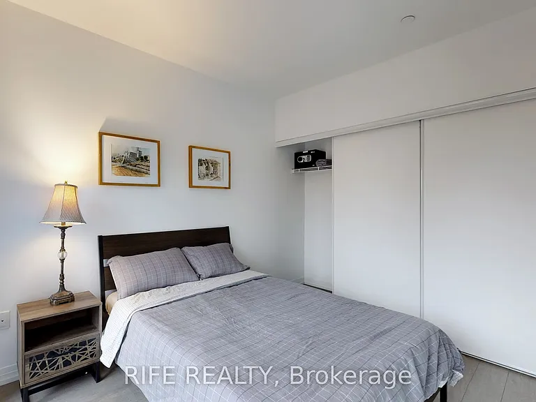 251 Jarvis St #830 — Photo 25