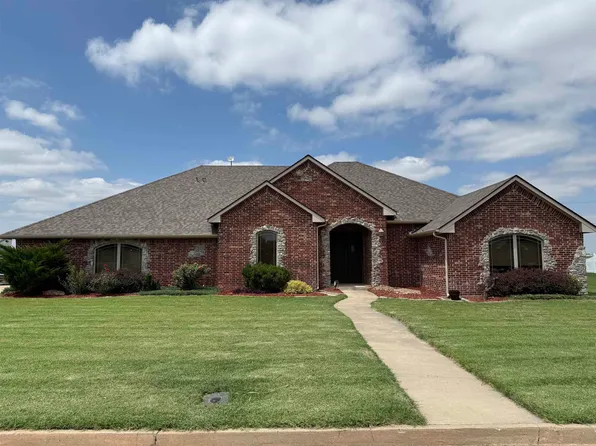 519 Chisholm Trl, Watonga, OK 73772