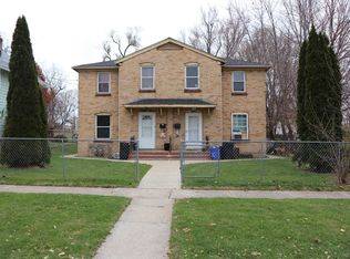 1613 Green St, Rockford, IL 61102