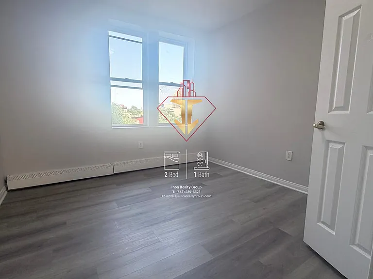 21-22 Emory St #404A — Photo 5