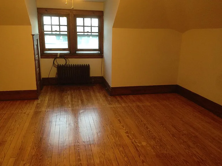 441 Lyceum Ave — Photo 5