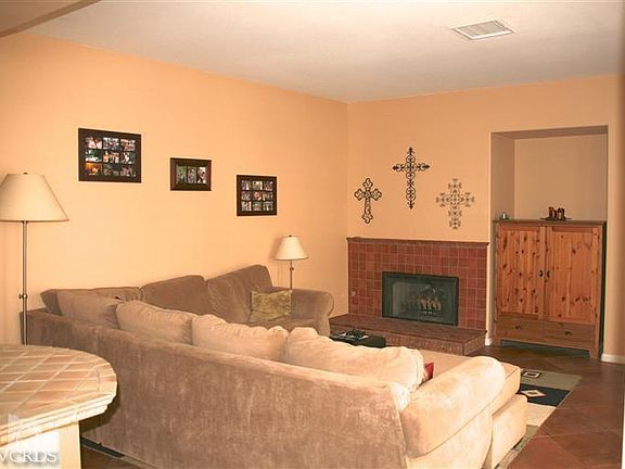 3rd image of 330 E Cuyler Harbor Dr