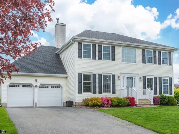 40 Crenshaw Dr, Mount Olive Twp., NJ 07836