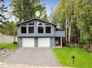 6305 Hampton Dr, Anchorage, AK 99504