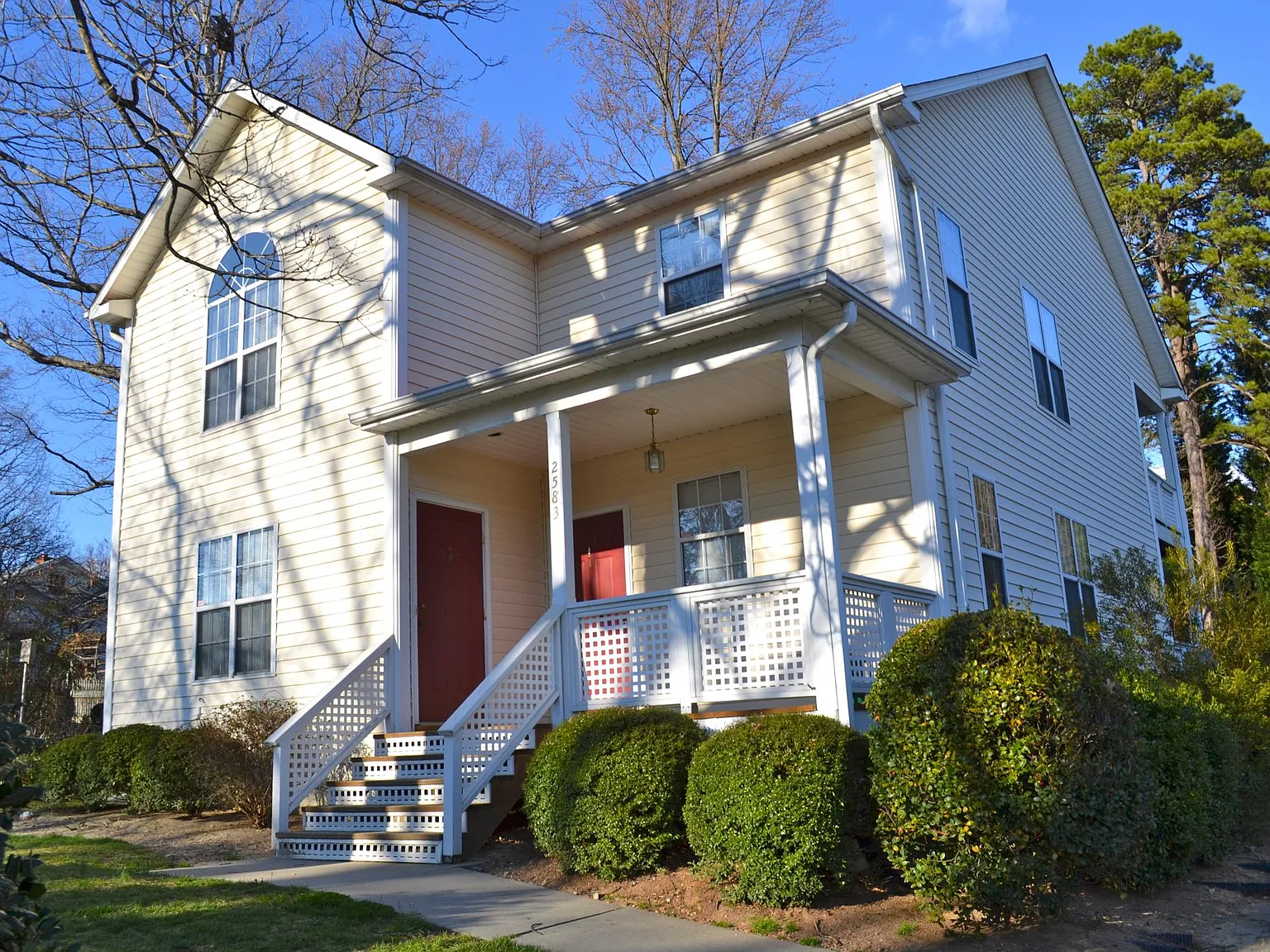 2 bed, $1,250 — Photo 2