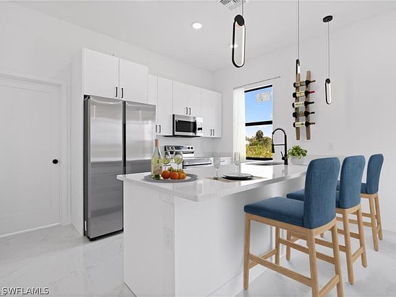 5th image of 2611 W 34th St W