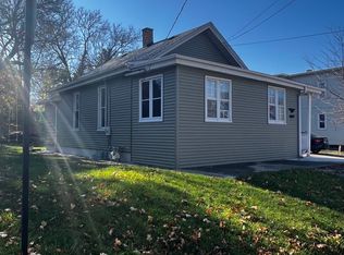 469 Fremont St, Elgin, IL 60120