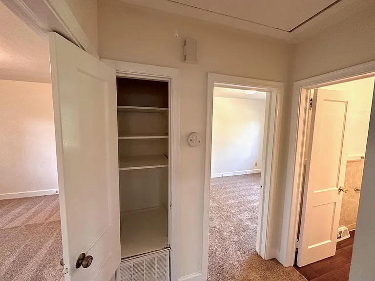 324 Elmhurst Rd — Photo 8
