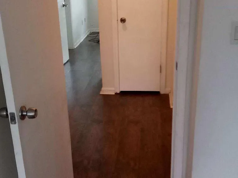 6024 Regent Mnr — Photo 12