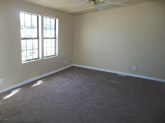 3rd image of 6061 N Wildhorse Dr