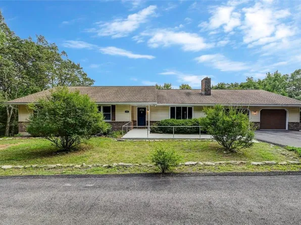 141 E Mountain Top Rd, Summit Hill, PA 18250