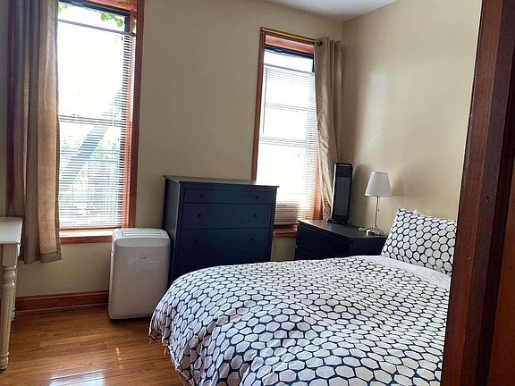 3rd image of 399 Smith St #2C