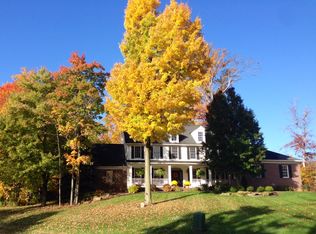 17420 Tall Tree Trl, Chagrin Falls, OH 44023