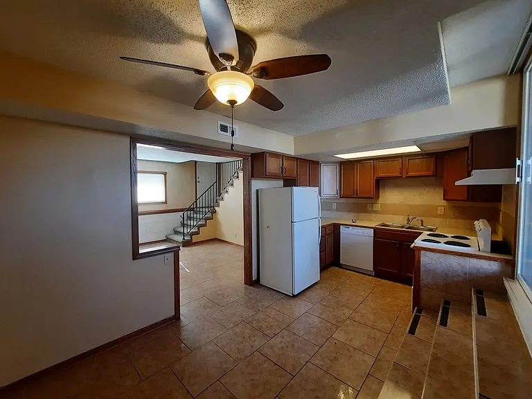 4606 W Maple St #308 — Photo 3