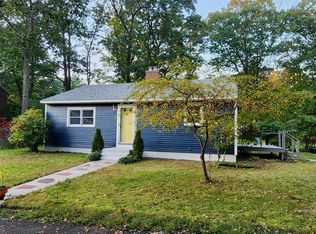 35 Fuller Ave, Lancaster, MA 01523