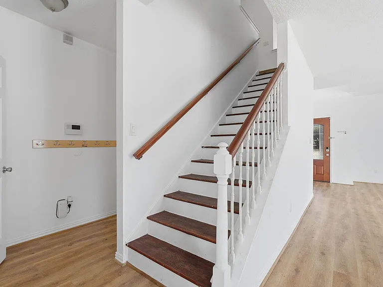 2910 Cocona Ln — Photo 24