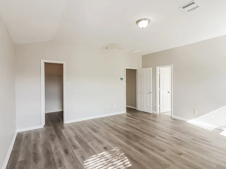 6227 Channelbrook Ln — Photo 12