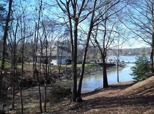 143 W Tattersall Dr, Statesville, NC 28677