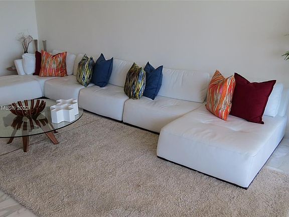 5th image of 17555 Collins Ave APT 702